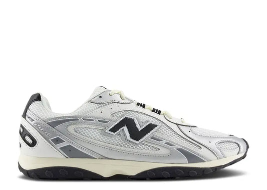 New Balance 204L Metallic Navy