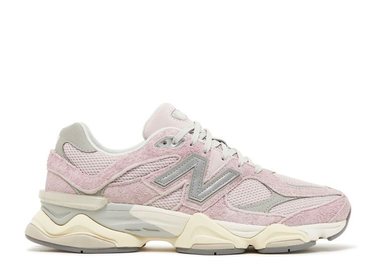 New Balance 9060 Light Pink