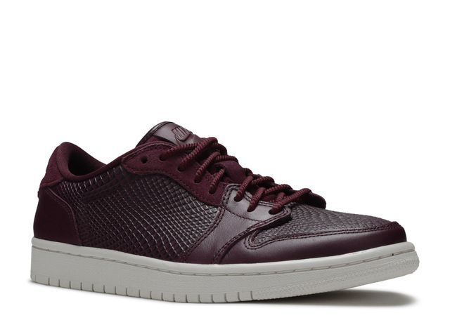 Jordan 1 Low Bordeaux