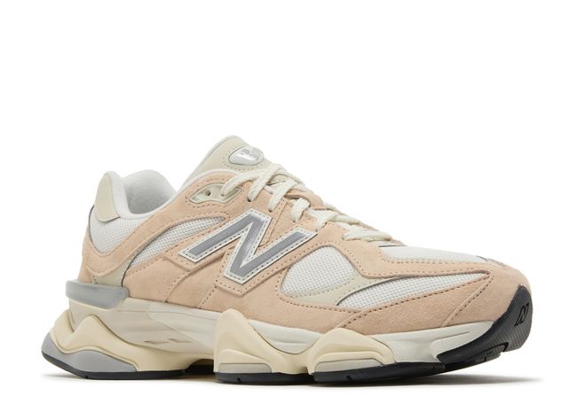 New Balance 9060 Pink